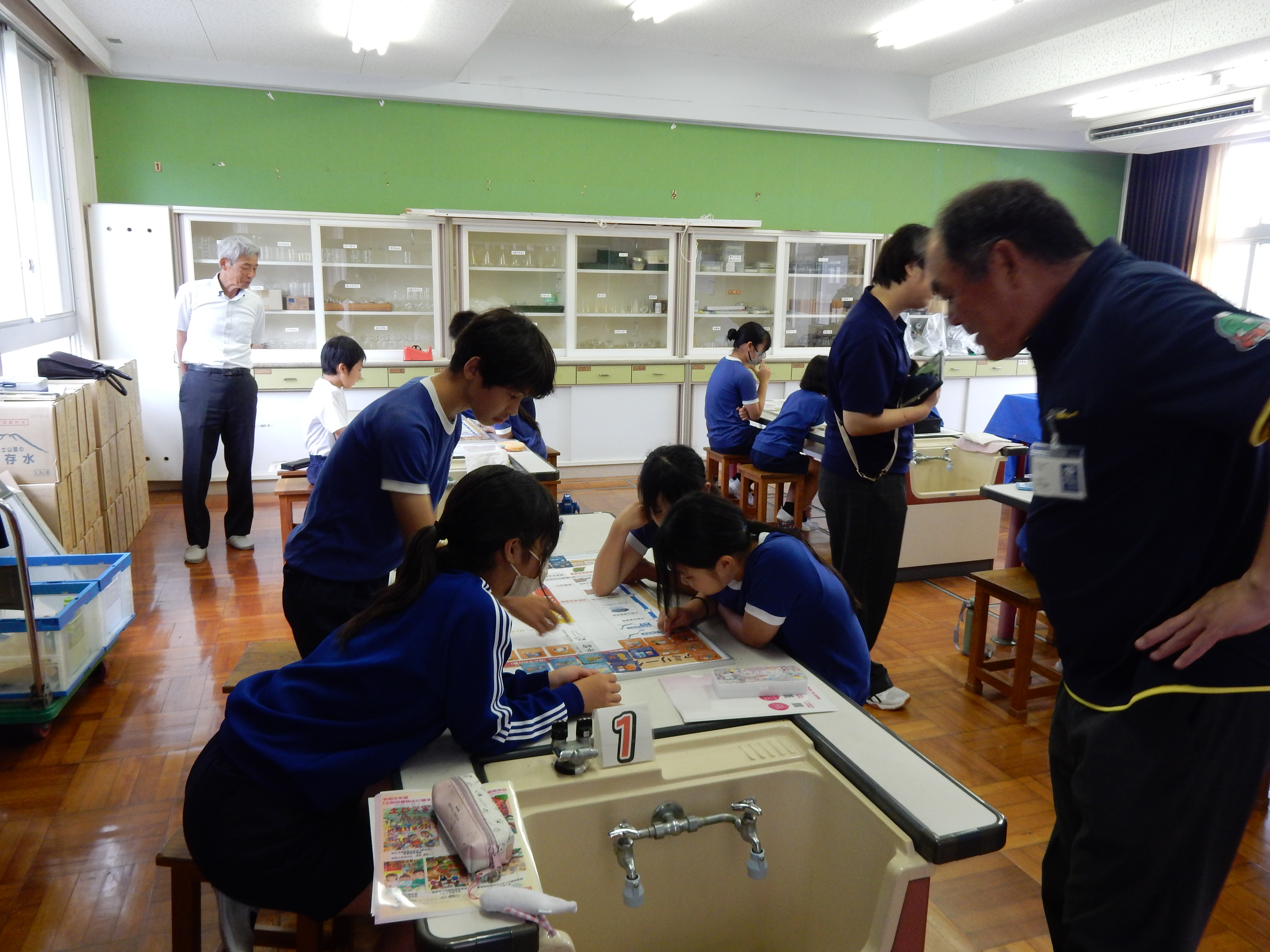 5・6年生のファミリータイムラインを使ってグループで避難の計画を学習