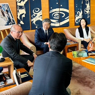 (株)阿波銀行からの寄附金に対する感謝盾贈呈式の画像03