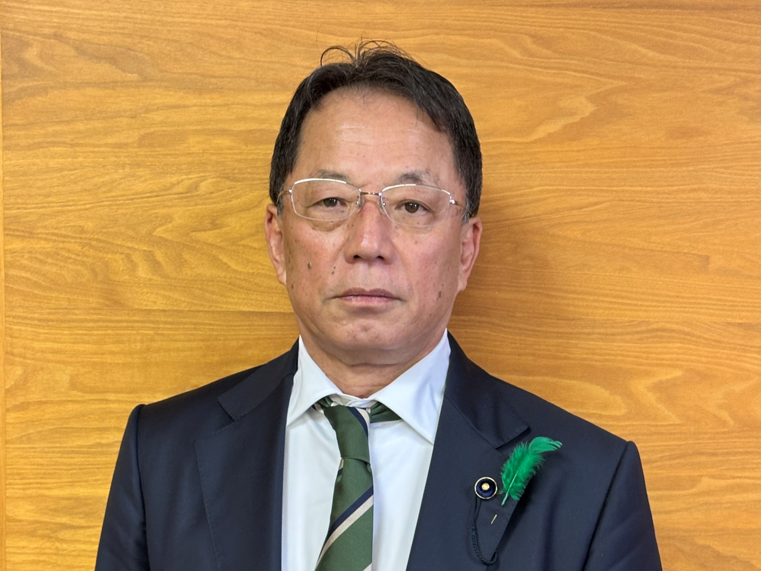 眞貝浩司副議長