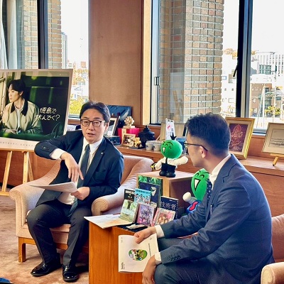 面会 徳永光佑 有限責任監査法人トーマツシニアマネージャー、財満信子 同シニアマネージャー 他の画像01