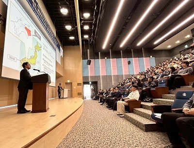 韓国外国語大学校との「相互協力に関する業務協定書」締結式 および 講演の画像02