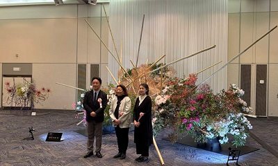 草月流創流100周年記念徳島県支部いけばな展の画像03