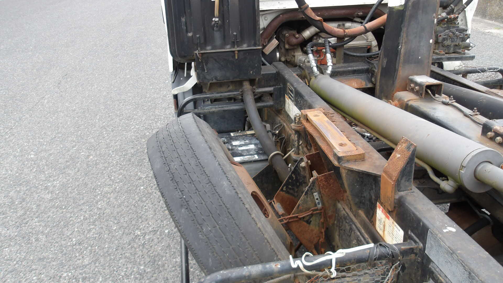 日野デュトロ