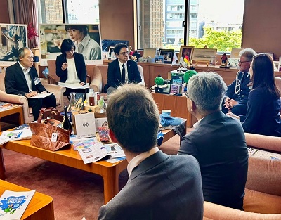 面会 ラルフ・ペルジケ ドイツ連邦共和国大使館付武官 他の画像02