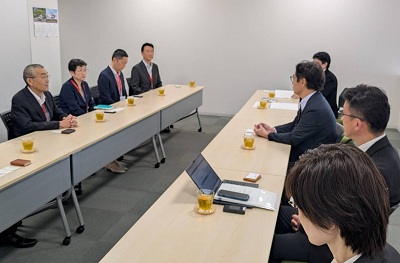 面会 宮本 功 セントラルヘリコプターサービス(株)代表取締役社長 他の画像02