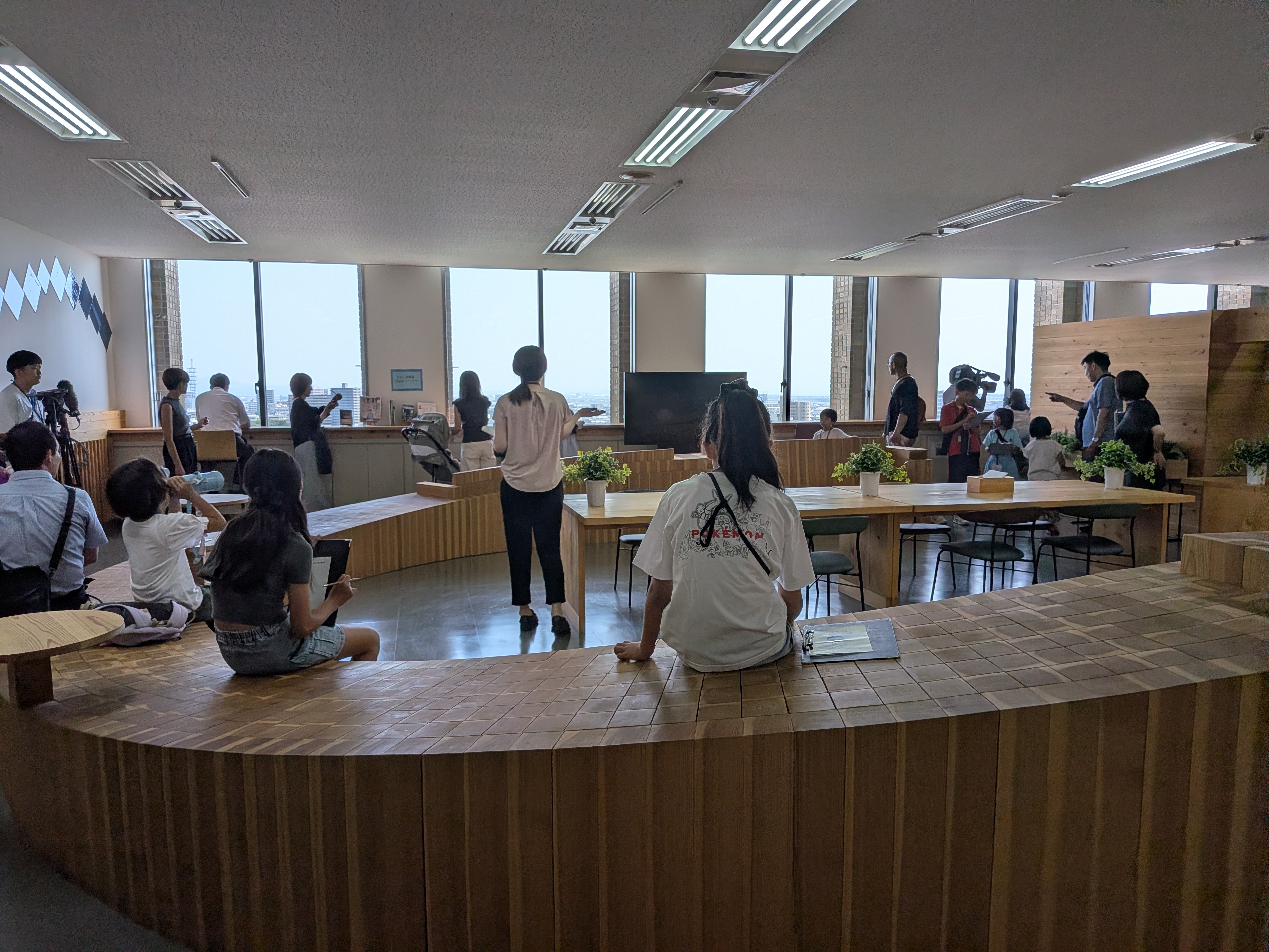 展望者ロビー（COーCAGE）を見学しました