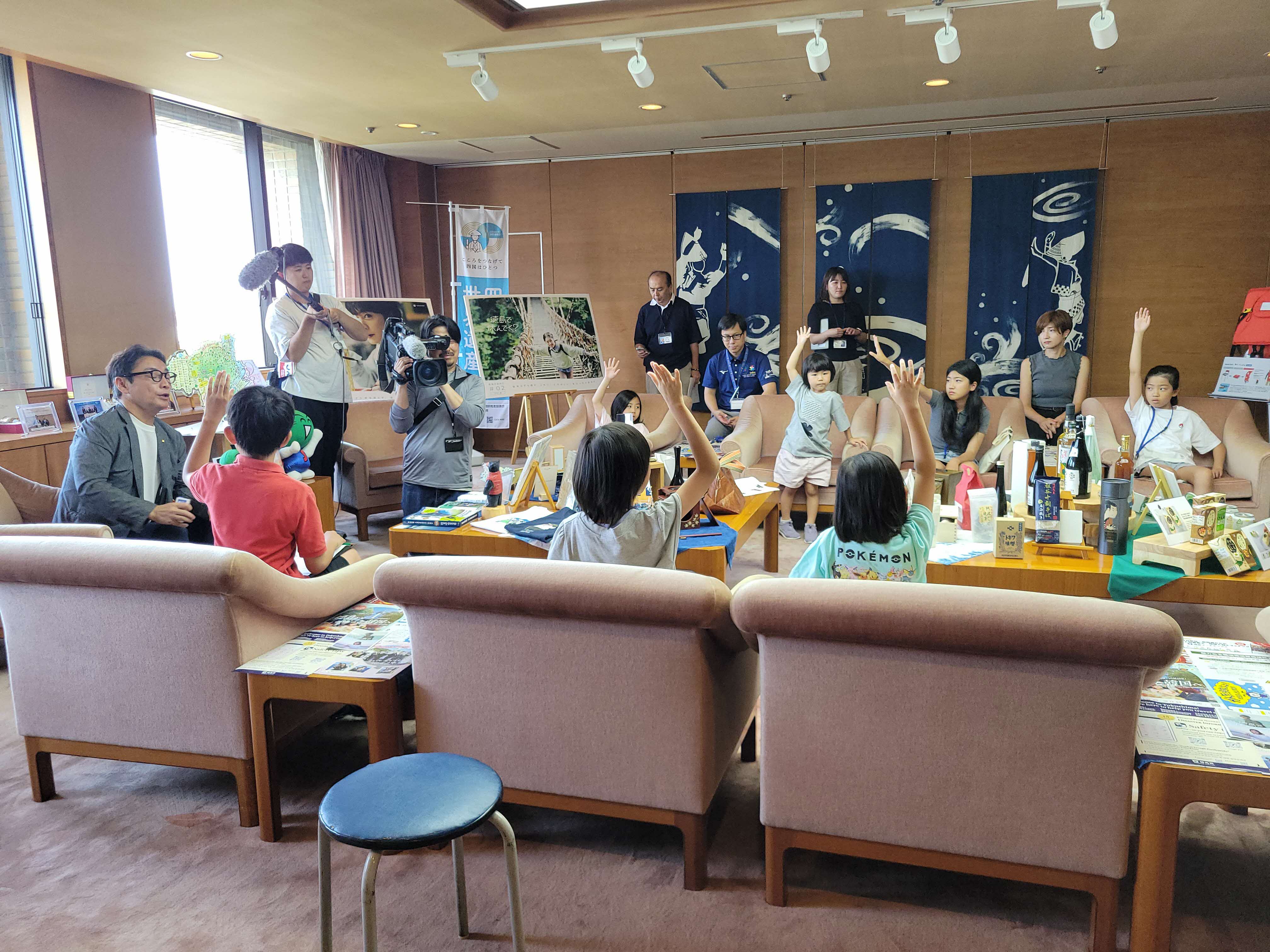 みんなで知事にインタビューしました