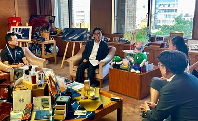 面会 尾形恵吾 (公社)日本ボウリング場協会業務執行理事、森 尚子 同業務執行理事 の画像02
