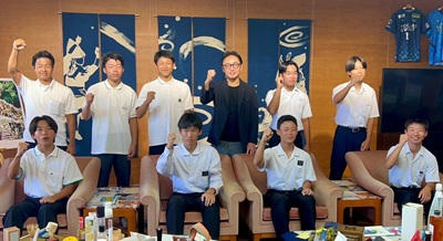 面会 Athlete Club KAZE(アスリートクラブ カゼ)(全国中学校体育大会 第53回全日本中学校陸上競技選手権大会出場報告)の画像01