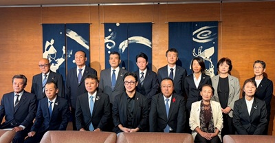 面会 三浦茂貴 海陽町長、東 久博 海陽町議会議長 他の画像01
