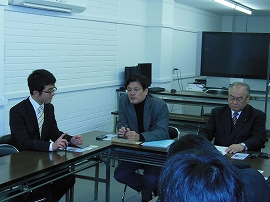 議員と学生との意見交換会の画像