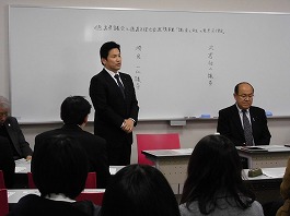 議員と学生との意見交換会の画像