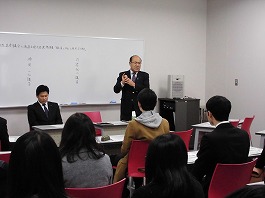 議員と学生との意見交換会の画像