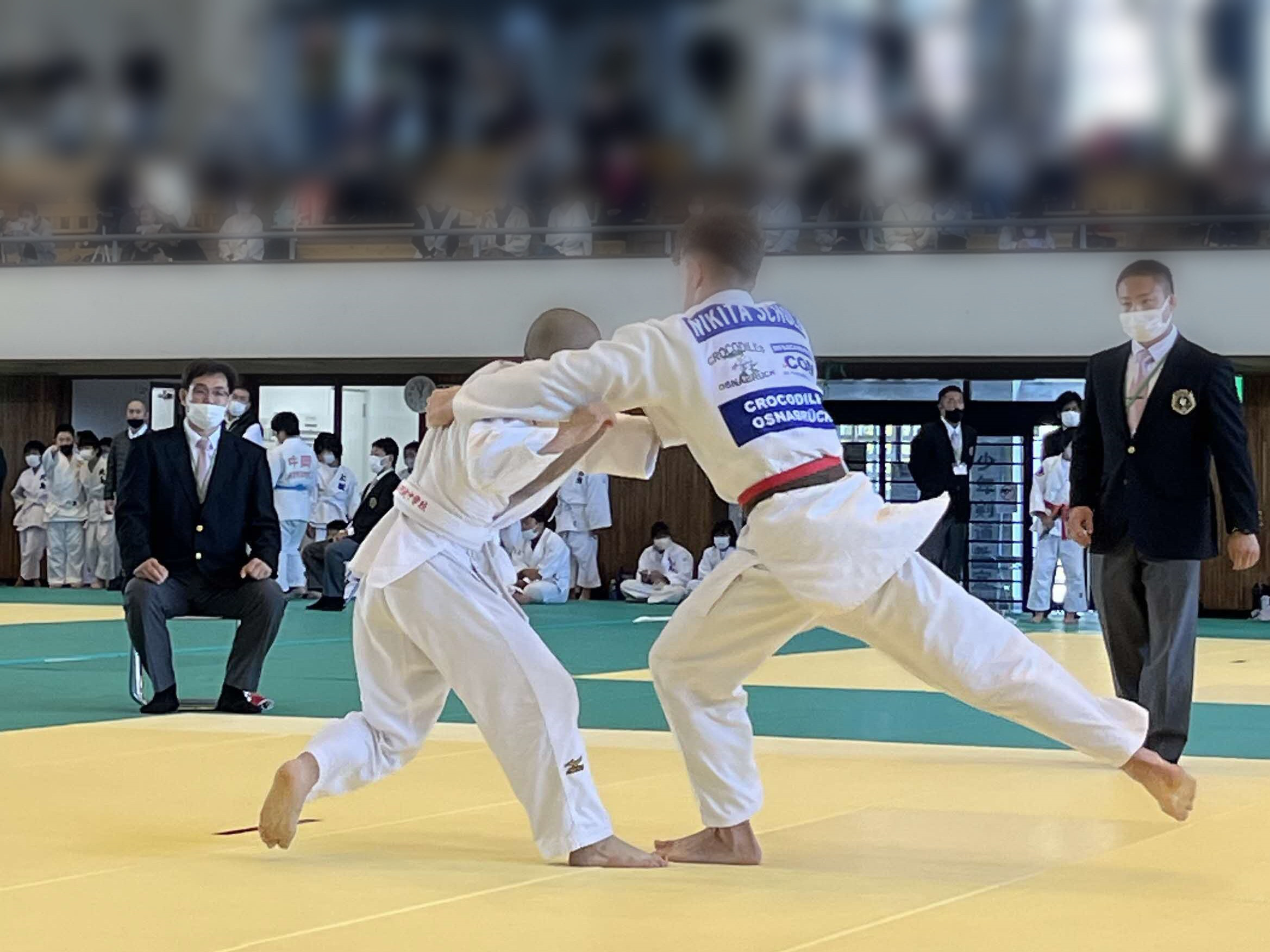 県秋季柔道大会試合中のひとこま