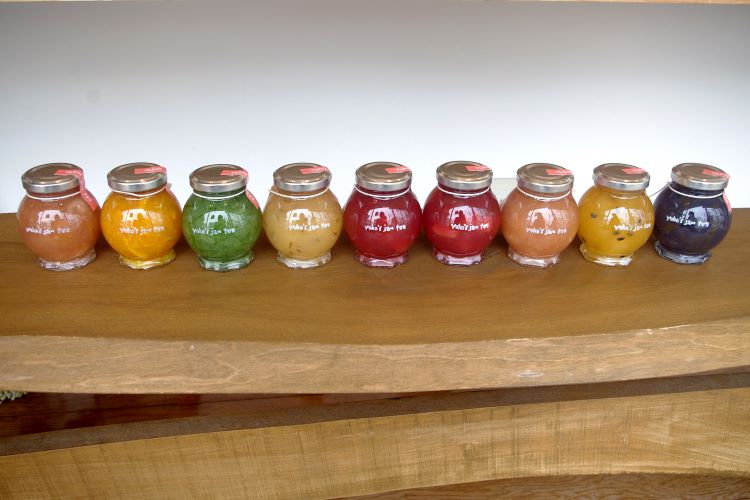 yoko’s jam tea