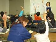 お菓子づくりの見学・体験・意見交換の様子 4