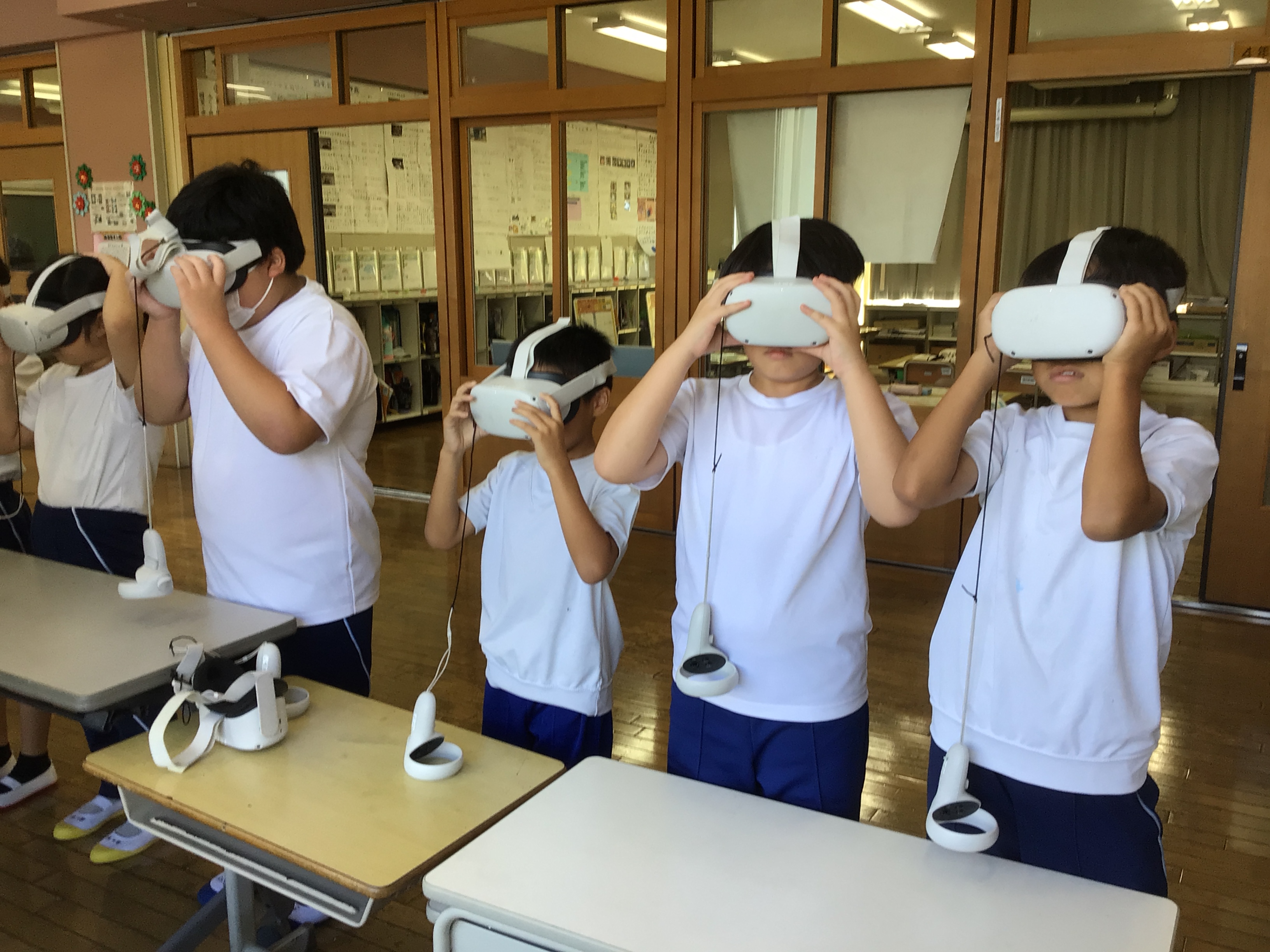 VR