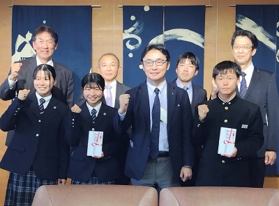 面会：徳島県立つるぎ高等学校男子陸上競技部、徳島県立鳴門高等学校女子陸上競技部の写真