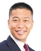 福山議員の写真
