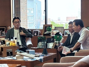 面会 山城真一 徳島県中小企業家同友会会長理事、吉武恭介 同代表理事の画像01