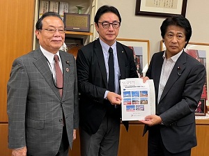 ドクターヘリによる救急医療提供体制の確保に関する緊急要望活動の画像01