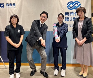 面会 徳島県聴覚障害者福祉協会バレーボール部「阿波女排球部」(第24回全国障害者スポーツ大会「わたSHIGA輝く障スポ」出場報告) 他の画像01