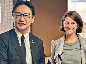 面会 メラニー・ザクシンガー 大阪・神戸ドイツ連邦共和国総領事 他の画像01