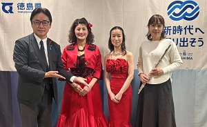 面会 メゾソプラノ歌手 杣友惠子氏、ピアノ奏者 佐藤郁帆氏、フリーアナウンサー 市原麻貴子氏の画像01