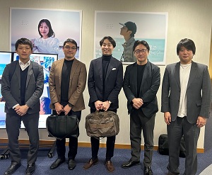 面会 アトツギ甲子園地域アンバサダー 井澤優氏、西野圭祐 西野建設(株) 取締役副社長、山地正城 M.Cケアネス(株) 代表取締役社長、森田真輔 森田緑化(株) 代表取締役社長の画像01