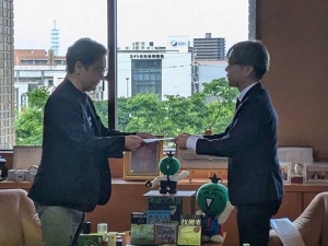 面会 柳本真吾 徳島県社交飲食生活衛生同業組合理事長 他の画像01