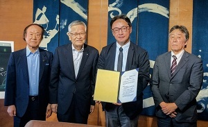 徳島県商工会議所連合会、徳島県商工会連合会、徳島県中小企業団体中央会からの物価高騰及び中東情勢緊迫化に伴う中小企業・小規模事業者への緊急支援に関する要望の画像01