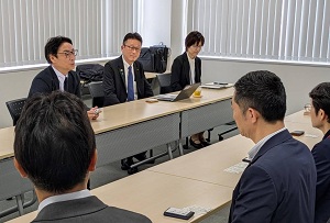 面会 宮本 功 セントラルヘリコプターサービス(株)代表取締役社長 他の画像01