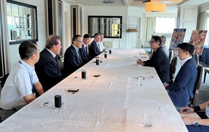 面会 中内啓夫 (一社)南越谷阿波踊り振興会長 他の画像01