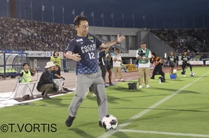 2026/27明治安田J2リーグ第2節 徳島ヴォルティスvsサガン鳥栖 キックインセレモニーの画像01