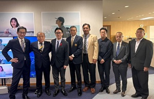 面会 小林信行 徳島県ラグビーフットボール協会長、鳥家正人 中四国ジュニアラグビー連絡協議会長 他の画像01