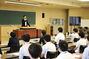 令和5年度 新規採用職員研修(後期）「知事講話」の写真