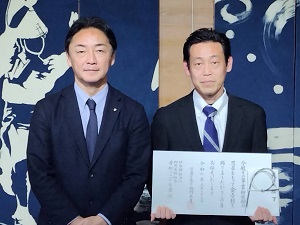 令和5年度優良民間社会福祉事業施設に対する御下賜金伝達式の写真