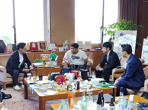 面会：株式会社Birth47 高橋宏幸 代表取締役他の写真