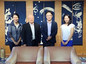 面会：松田仁恵 ニューヨーク徳島県人会長、西谷尚武 前会長、濱田裕子 ニューヨーク連長の写真1