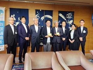 面会：前田隆行 日本生命保険相互会社常務執行役員本店法人営業本部長他の写真1