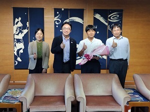 面会：城ノ内中等教育学校6年中原光翼氏他の写真1