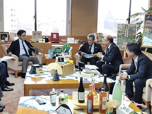 面会：半井真司 (一社)四国ツーリズム創造機構代表理事他の写真
