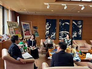株式会社NEXTVALUE 小野鈴花社長、夏目敦子営業部長他の写真