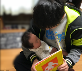 赤ちゃんとの暮らしのなかに絵本を