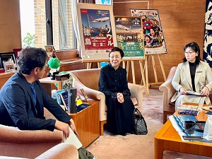 面会 高畑富士子（株）ときわ代表取締役社長、小崎みどり 同執行役員の画像01