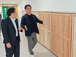 国府支援学校「新校舎」 視察の画像01