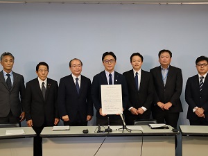 「新次元の不法投棄・不適正処理撲滅に向けた共同宣言」合同記者会見の画像01
