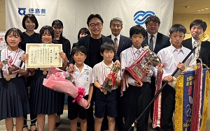 面会 徳島県スポーツ少年団（剣道）（第47回全国スポーツ少年団剣道交流大会の優勝報告）の画像01